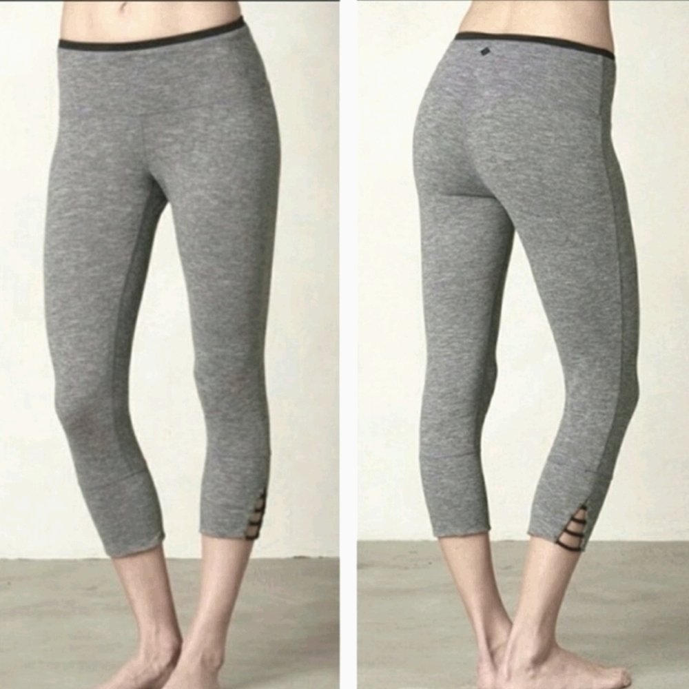 🏠  Prana Tori Yoga Capri Leggings Size S